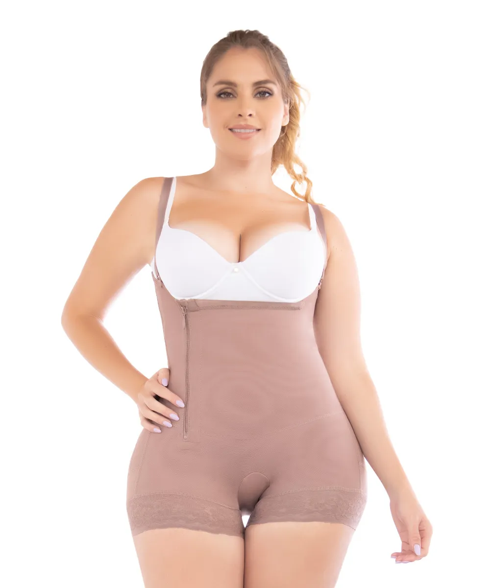 High compression short girdle with side closure for daily and postpartum use